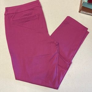 Old Navy Pixie Mid-Rise Pant